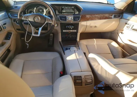 2014 Mercedes-Benz E 350 z USA, uszkodzony, nr VIN WDDHF5KB4EB049264